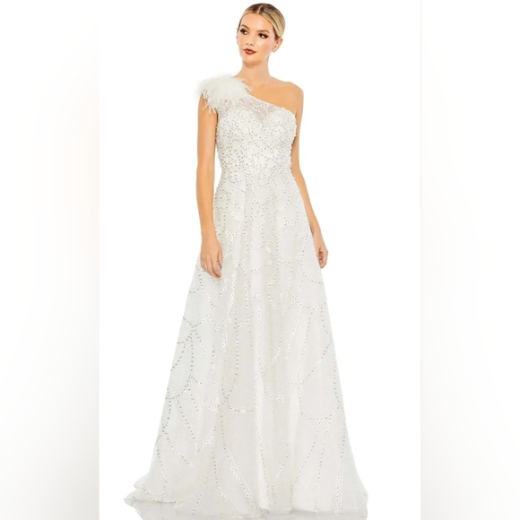 NWT Sz 10 Mac Duggal 20389 Ivory Embellished Feathered One Shoulder A Line Gown - Picture 1 of 13
